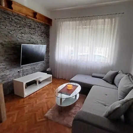 Appartamento Apartman Dora