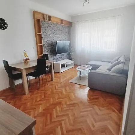 Appartamento Apartman Dora