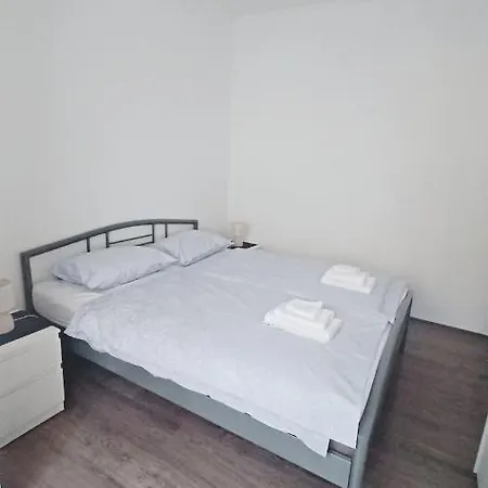 Apartman Dora *
