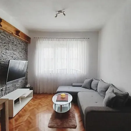 Apartman Dora